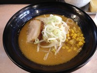 「味噌らーめん 濃い目 こってりで 700円　ランチサービス」@しょうゆのおがわや 幡ヶ谷店の写真