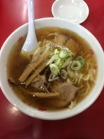 「チャーシュー麺＆ギョウザ５ケ」@一品香 駒生店の写真