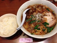 「すた麺+サービスライス+ガム」@漢のスタミナ系ラーメン すた麺 神田本店の写真