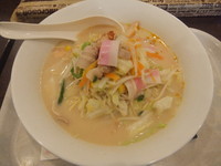 「長崎ちゃんぽん550円(麺2倍無料)」@長崎ちゃんぽん リンガーハット イオン柏店の写真