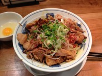 「肉ぶっかけ担々麺汁なし（880円）」@蒼龍唐玉堂 大和店の写真