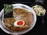 「【限定】W焙煎煮干しらぁめん + とり高菜明太マヨご飯」@龍のひげの写真