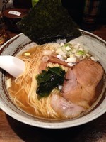 「醤油煮干しらーめん」@煮干専門 中華そば 平八の写真