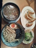 「豚骨魚介つけめん(太麺)(あつもり)+葱餃子(埼玉)」@焦がしねぎらーめん 葱次郎 大宮西口店の写真