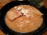 「ラーメン（ダブルスープ）600円＋半ライス100円」@つけ麺 極の写真