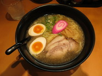「塩ラーメン+味玉:750円+100円」@旭川ラーメン さいじょう 品達店の写真