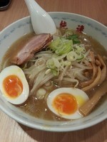 「塩ラーメン＋味玉950円」@さっぽろ 純連 恵比寿店の写真