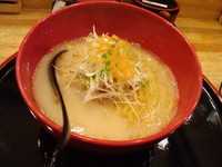 「白らーめん 中盛り 850円」@牛骨屋 バカボーンの写真