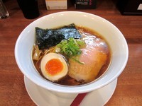 「醤油らぁ麺」@麺や維新の写真