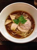 「鶏そば」@らぁ麺 飛鶏の写真