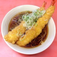 「ジャンボ海老２本（￥650）」@常盤軒 山手線ホーム店の写真