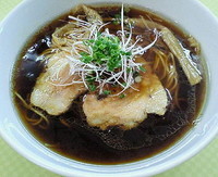 「醤油らぁ麺　７００円」@麺や金時の写真