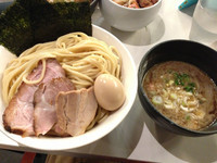 「特製つけ麺(醤油)+大盛り」@麺処 ほん田 東京駅一番街店の写真