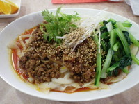 「スープなし麻辣刀削麺」@聚香閣の写真