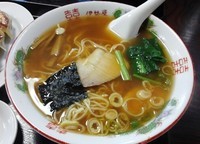 「ラーメン400円」@伊勢屋の写真