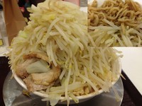 「ラーメン (大盛り) 720円」@ジャンクガレッジ プレナ幕張店の写真