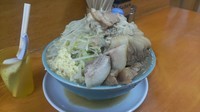 「大ブタW　ﾔｻｲﾏｼﾆﾝﾆｸﾏｼｱﾌﾞﾗ麺ﾔﾜﾗｶﾒ」@ラーメン二郎 新橋店の写真