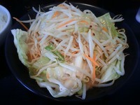 「キャベツもやしラーメン+ライス」@中川家 平塚銀河大橋店の写真