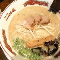 白とんこつラーメン