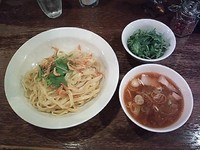 「海老出汁醤油つけ麺(並盛り)+パクチー」@ガハハ食堂の写真