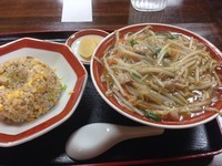 「もやし麺 +半チャーハン ¥800」@春来の写真