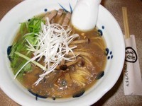 「牡蛎らーめん　900円」@与ろゐ屋の写真