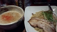 「鶏白湯つけ麺　900円」@らーめん餃子専門店 まんねん 心斎橋店の写真