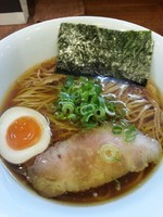 「醤油らぁ麺７５０円」@麺や維新の写真