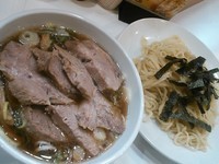 「チャーシューざるらぁめん ￥1000」@らぁめん ほりうち 新橋店の写真