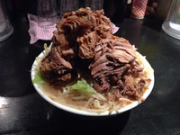 「限定 豚増しラーメン＋麺ちょい増し」@肉汁や ZEROの写真