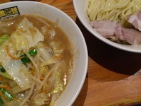 「濃菜つけ麺（野菜大盛、生ニンニク）　￥850」@濃菜麺 井の庄の写真