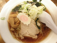 「醤油ラーメン　「430円」」@駅そば大宮の写真