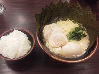 「スペシャル　塩　海苔トッピング　小ライス」@横浜家系ラーメン 大黒家の写真