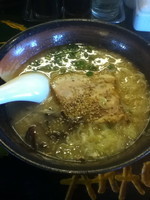 「とんこつ醤油らーめん」@麺屋 伸 本庄店の写真