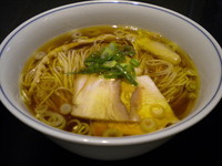 「2号らぁめん800円」@ラァメン家 69’N’ ROLL ONE 赤坂本店の写真