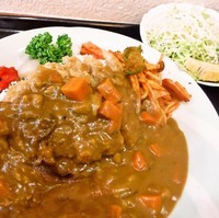 「カツカレー(サラダ付)750円」@梅乃家の写真