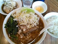 「【10月限定】マー油ブラック ￥700 他」@中華そば 伝堂の写真