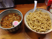 「辛つけ麺あつもり＋玉ねぎマシ【900円】」@銀座 朧月の写真