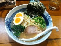 「かさねだしらーめん味玉入り」@らーめん 日吉天神の写真