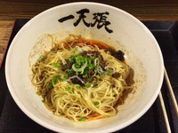 「汁なしタンタン麺の赤」@一天張の写真