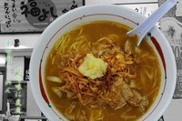 「辛口肉ラーメン　味噌」@福よし スーパーVIVAモール大井店の写真