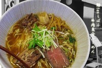 「牛魚介らーめん」@麺 ten しばふの写真