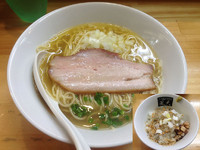 「【限定】純煮干ソバ 白い奴（S）800円+ニボ茶めし150円」@煮干中華ソバ イチカワの写真