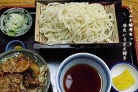 「もりうどんとミニ豚丼のセット」@おそば やぶの写真