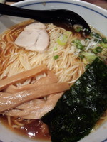 「純鶏醤油らーめん大盛650円」@麺処 直久 人形町店の写真