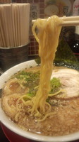 「まめぞうブラック大盛ビタビタ」@ラーメンのまめぞう 浦和店の写真