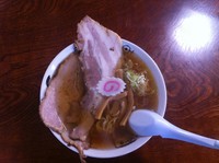 「醤油チャーシュー半面盛　８００円」@食堂 はせ川の写真