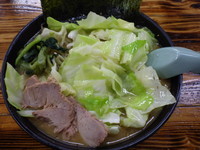 「味噌キャベツラーメン」@とんぱた亭 三枚町店の写真