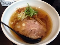 「塩らぁ麺 （７００円）」@らぁ麺 金萬の写真