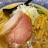 「秋刀魚ソバ（限定）680円」@煮干中華ソバ 宮庵の写真